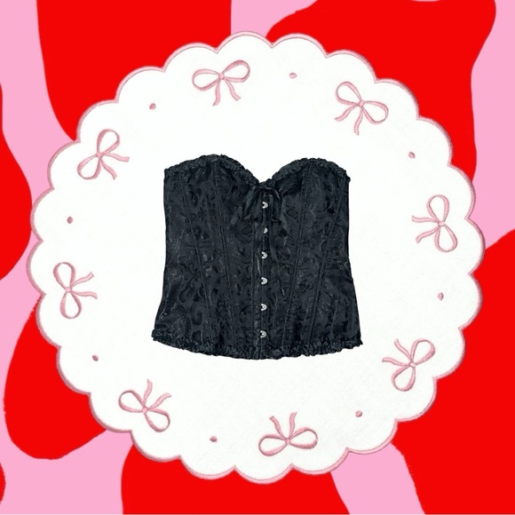 black lace-up corset top 🖤 - Picture 4 of 8